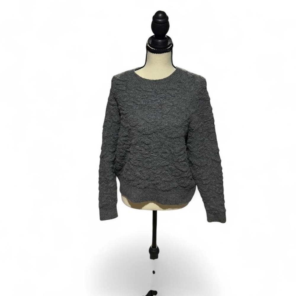 John + Jenn Gray Textured Knit‎ Sweater Small Cozy Crewneck
